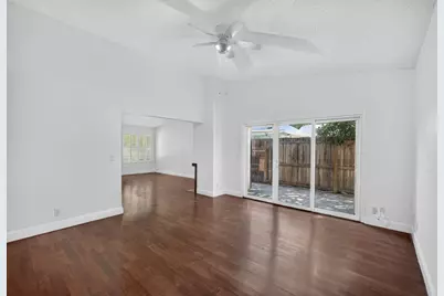 1754 Urbana Way, Sacramento, CA 95833 - Photo 9