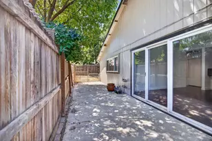 1754 Urbana Way, Sacramento, CA 95833 - Photo 25