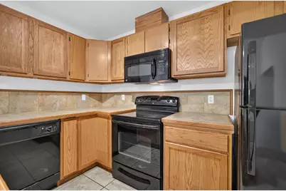 1754 Urbana Way, Sacramento, CA 95833 - Photo 13