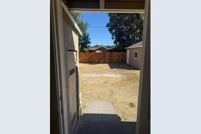 2217 E Hazelton Avenue, Stockton, CA 95205 - Photo 13