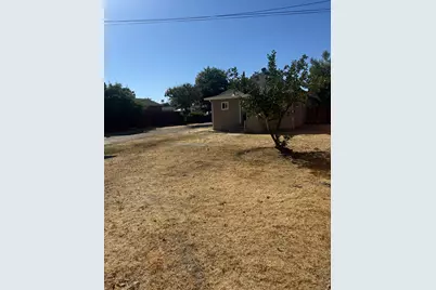 2217 E Hazelton Avenue, Stockton, CA 95205 - Photo 15