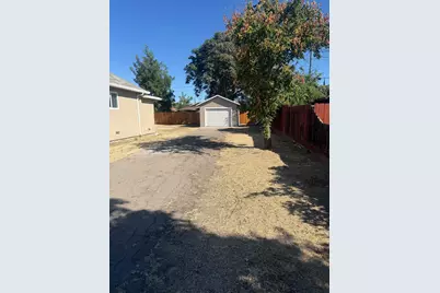 2217 E Hazelton Avenue, Stockton, CA 95205 - Photo 3