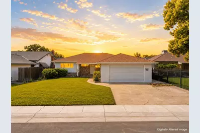 4304 Iowa Avenue, Sacramento, CA 95824 - Photo 1