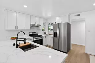 4304 Iowa Ave, Sacramento, CA 95824 - Photo 7