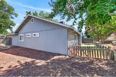 5927 Woodglade Avenue, Citrus Heights, CA 95621 - Photo 43