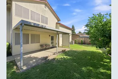 8874 Starfall Way, Elk Grove, CA 95624 - Photo 11