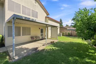 8874 Starfall Way, Elk Grove, CA 95624 - Photo 11