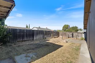 7905 Scottsdale Dr, Sacramento, CA 95828 - Photo 25