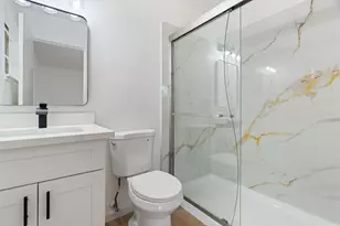7905 Scottsdale Dr, Sacramento, CA 95828 - Photo 23