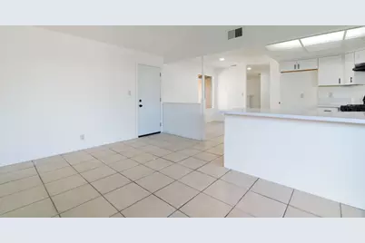 7905 Scottsdale Drive, Sacramento, CA 95828 - Photo 11
