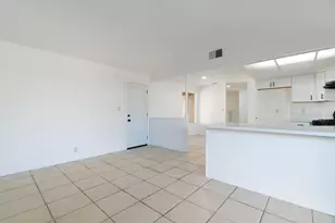 7905 Scottsdale Dr, Sacramento, CA 95828 - Photo 11