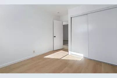 7905 Scottsdale Drive, Sacramento, CA 95828 - Photo 17