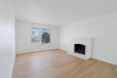 7905 Scottsdale Drive, Sacramento, CA 95828 - Photo 5