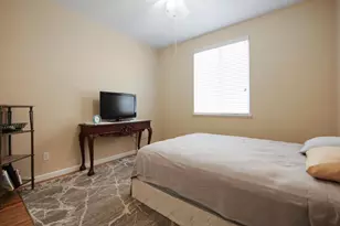 668 Spirou St, Stockton, CA 95204 - Photo 33