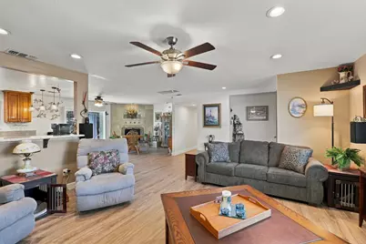 7085 Amherst Street, Sacramento, CA 95822 - Photo 7