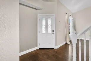 9235 Santenay Way, Sacramento, CA 95829 - Photo 5