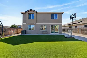 8285 Courage Dr, Sacramento, CA 95829 - Photo 25