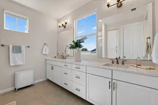 8285 Courage Dr, Sacramento, CA 95829 - Photo 23