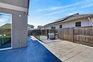 8285 Courage Dr, Sacramento, CA 95829 - Photo 29