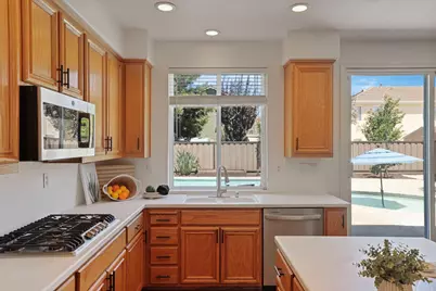 305 Christopher Michael Lane, Tracy, CA 95377 - Photo 19