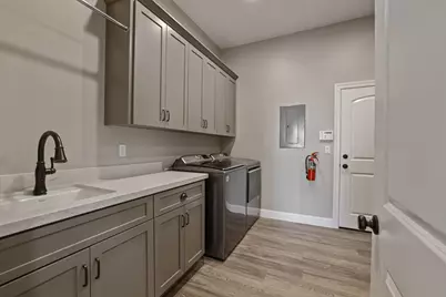 9403 E Jahant Road, Acampo, CA 95220 - Photo 45