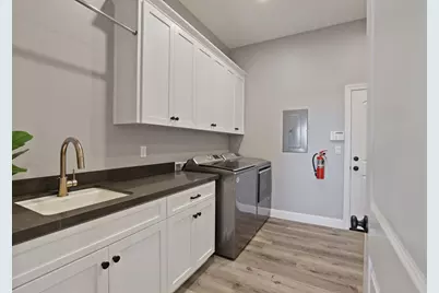 9403 E Jahant Road, Acampo, CA 95220 - Photo 29