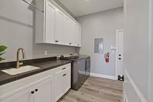 9403 E Jahant Rd, Acampo, CA 95220 - Photo 29