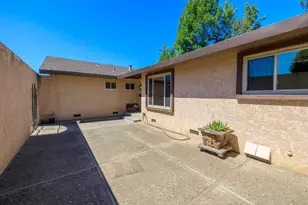 2121 Cumberland Dr, Turlock, CA 95382 - Photo 7