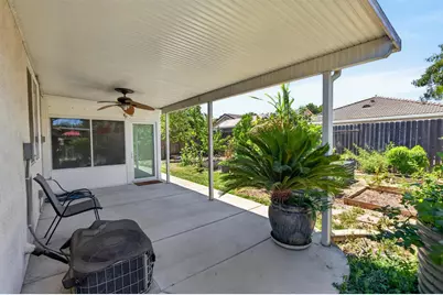 10038 Waterfield Drive, Elk Grove, CA 95757 - Photo 45