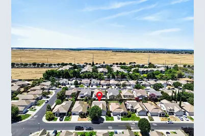10038 Waterfield Drive, Elk Grove, CA 95757 - Photo 55