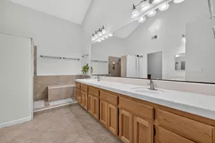 9109 Westcliff Ln, Fair Oaks, CA 95628 - Photo 33