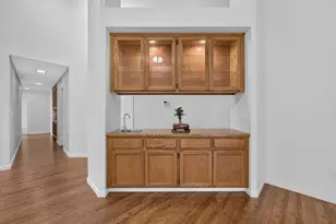 9109 Westcliff Ln, Fair Oaks, CA 95628 - Photo 9