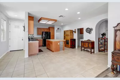 20 Loma Verde Court, Sacramento, CA 95822 - Photo 7