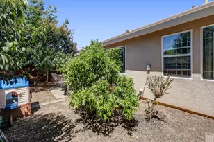 20 Loma Verde Ct, Sacramento, CA 95822 - Photo 31
