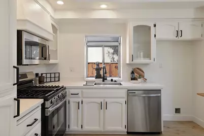 330 Falcon Court, Tracy, CA 95376 - Photo 21