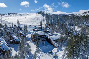 11589 Snowpeak Way, Truckee, CA 96161 - Photo 21