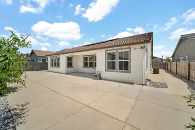 10442 Montaria Way, Elk Grove, CA 95757 - Photo 57