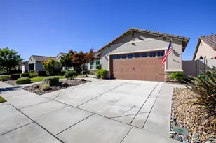 1390 Arbor Brook Dr, Manteca, CA 95336 - Photo 3