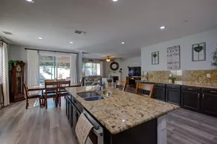1390 Arbor Brook Dr, Manteca, CA 95336 - Photo 9