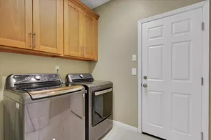 1996 Bidwell Bar Dr, Plumas Lake, CA 95961 - Photo 21