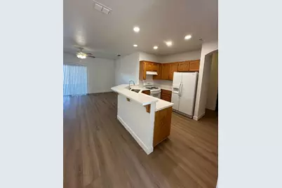 9196 Rose Parade Way, Sacramento, CA 95826 - Photo 5