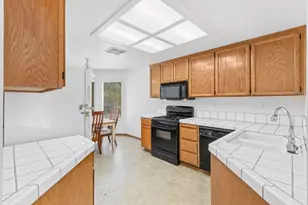 4421 Limnos Ct, Elk Grove, CA 95758 - Photo 11