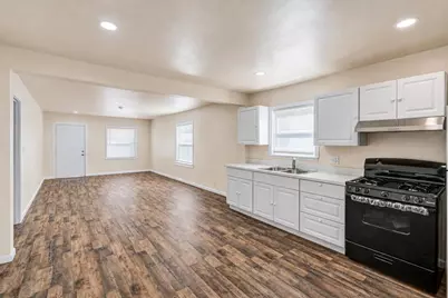 828 W 23rd Street, Merced, CA 95340 - Photo 13