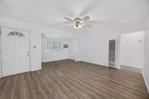 5604 Bonniemae Way, Sacramento, CA 95824 - Photo 7