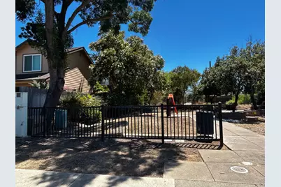 828 Lyonia Drive, Galt, CA 95632 - Photo 13