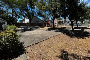 828 Lyonia Dr, Galt, CA 95632 - Photo 5