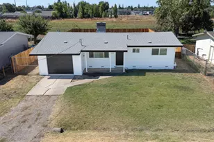 1960 10th Ave, Olivehurst, CA 95961 - Photo 3