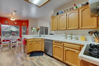 1672 Jamie Drive, Yuba City, CA 95993 - Photo 5