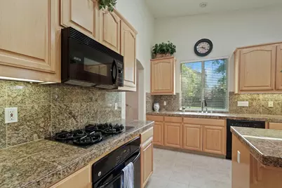 1800 St Mayeul Drive, Modesto, CA 95356 - Photo 15