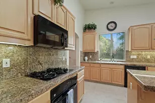 1800 St Mayeul Dr, Modesto, CA 95356 - Photo 15